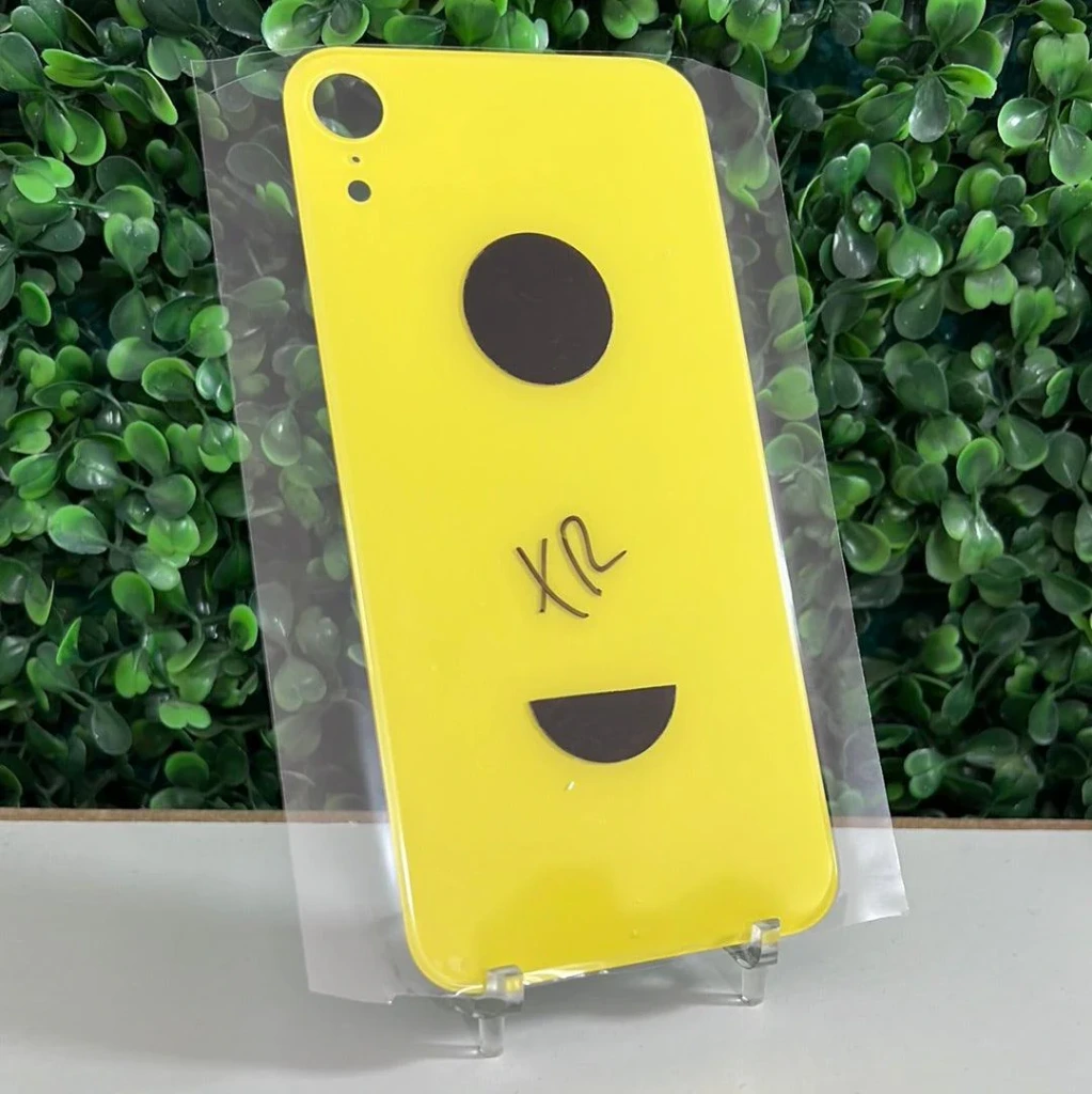 [731929] Tapa iPhone XR / Amarillo